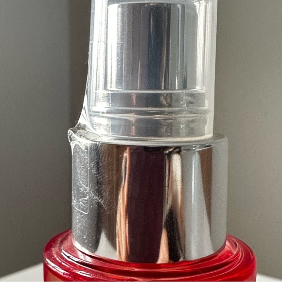 Rodial Dragons Blood Hyaluronic Drink | 100ml - Picture 2 of 2